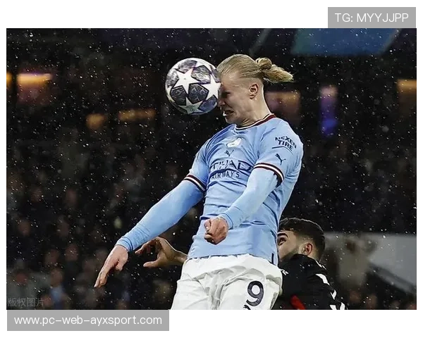 哈兰德迎球怒射破网，曼城火力太可怕