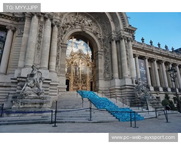 巴黎利用连续小范围配合撕开缝隙,索莱尔灵性十足