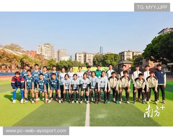 俱乐部与城市政府合作推动青少年足球发展，青少年足球俱乐部运营模式