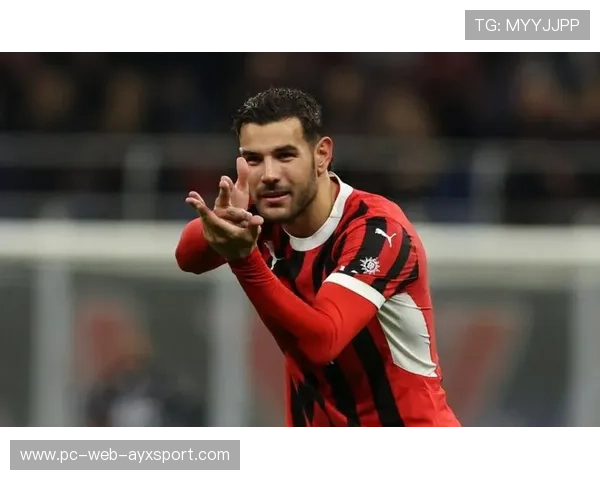 AC米兰在左路强化控球，特奥不断压缩对手活动区