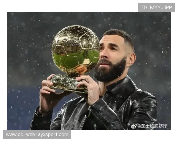 本泽马大胜沙特新月，首场进球表现极致